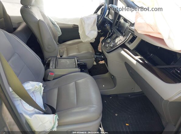 5TDDZ3DC8JS198192 2018 TOYOTA SIENNA Silver Widok wnętrza z przodu