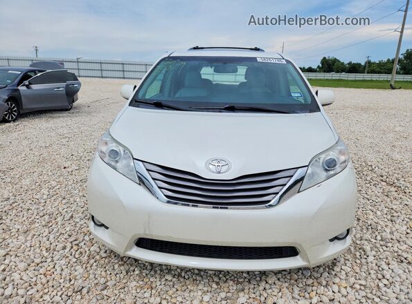 5TDDZ3DC9HS169827 2017 TOYOTA SIENNA White Vista frontal