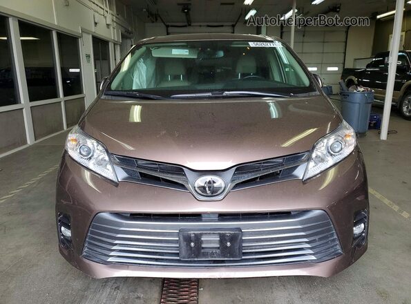 5TDDZ3DC9JS196287 2018 TOYOTA SIENNA Brown 