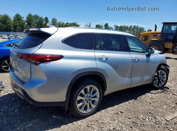 5TDDZRBH0MS534035 2021 TOYOTA HIGHLANDER Silver Tył prawy