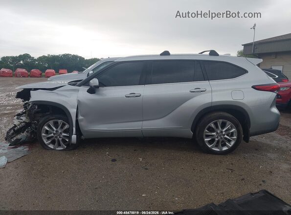 5TDDZRBH3NS214838 2022 TOYOTA HIGHLANDER Silver 