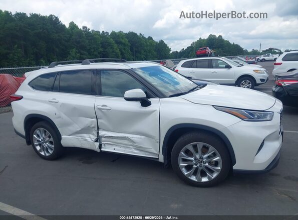 5TDDZRBH6MS066019 2021 TOYOTA HIGHLANDER White Սալոնի հետևի տեսք