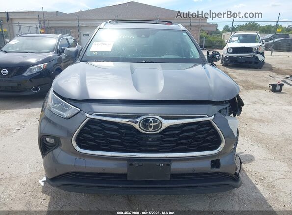 5TDDZRBH7MS530113 2021 TOYOTA HIGHLANDER Gray Rear interior view