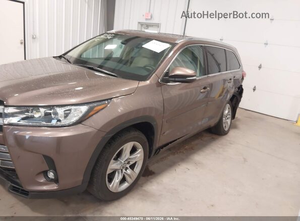 5TDDZRFH0KS933227 2019 TOYOTA HIGHLANDER Brown 360 interior view