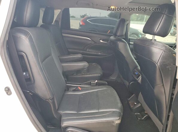 5TDDZRFH1HS417743 2017 TOYOTA HIGHLANDER White Սալոնի հետևի տեսք