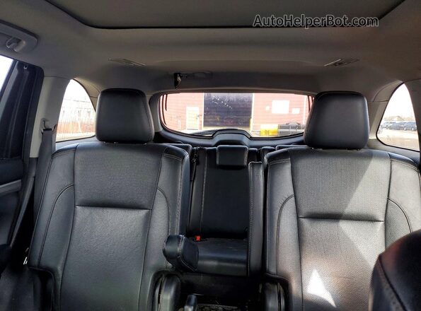 5TDDZRFH1JS833975 2018 TOYOTA HIGHLANDER Black Вид задніх сидінь