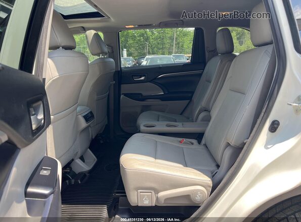 5TDDZRFH2JS908604 2018 TOYOTA HIGHLANDER White 