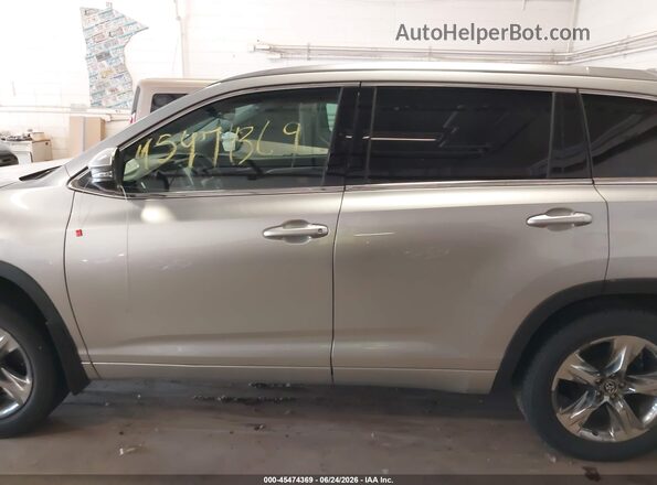 5TDDZRFH3HS484506 2017 TOYOTA HIGHLANDER Silver Widok wnętrza 360 stopni