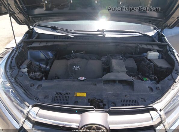 5TDDZRFH3JS874673 2018 TOYOTA HIGHLANDER Blue Widok z tyłu