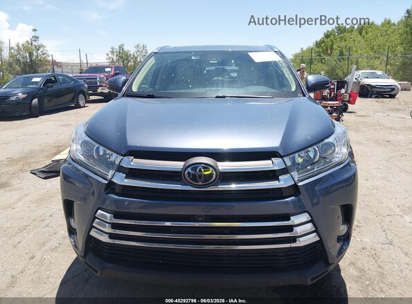 5TDDZRFH3JS874673 2018 TOYOTA HIGHLANDER Blue Widok zestawu wskaźników