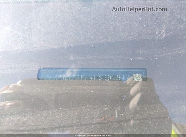 5TDDZRFH4HS395947 2017 TOYOTA HIGHLANDER Silver Engine compartment view