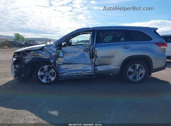 5TDDZRFH4HS395947 2017 TOYOTA HIGHLANDER Silver 360 interior view