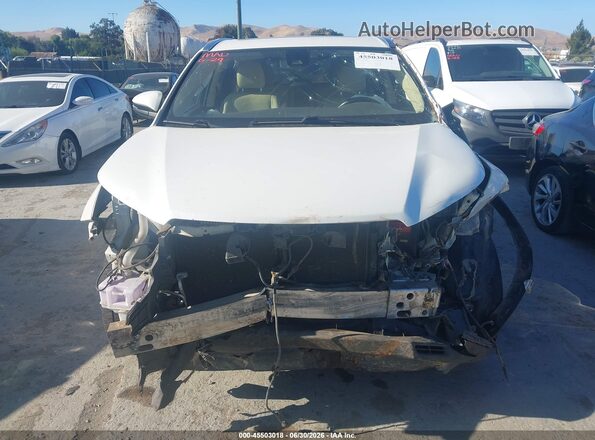 5TDDZRFH4JS851497 2018 TOYOTA HIGHLANDER White Widok wnętrza z tyłu