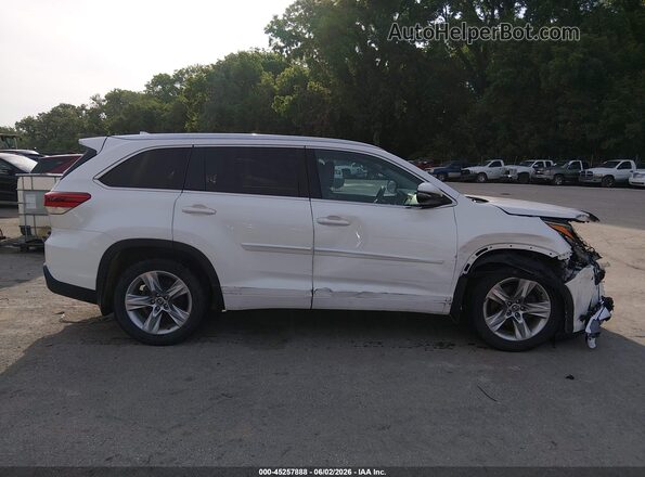 5TDDZRFH6JS495232 2018 TOYOTA HIGHLANDER White Вид задньої частини салону