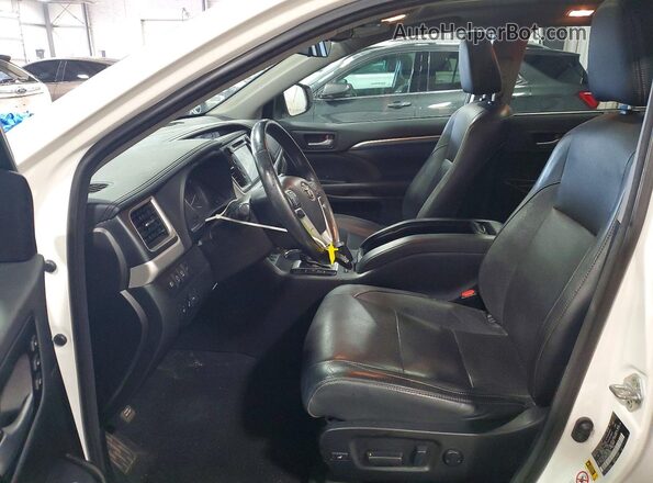 5TDDZRFH6JS814080 2018 TOYOTA HIGHLANDER Белый Вид салона спереди