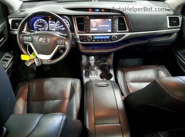 5TDDZRFH6JS814080 2018 TOYOTA HIGHLANDER Белый Вид панели приборов
