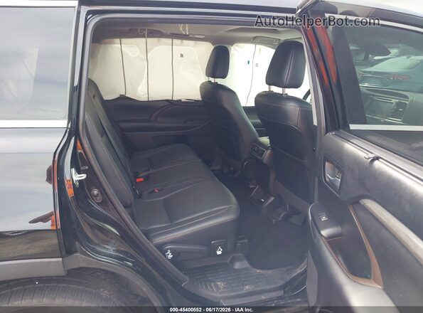 5TDDZRFH6JS893069 2018 TOYOTA HIGHLANDER Black Front interior view