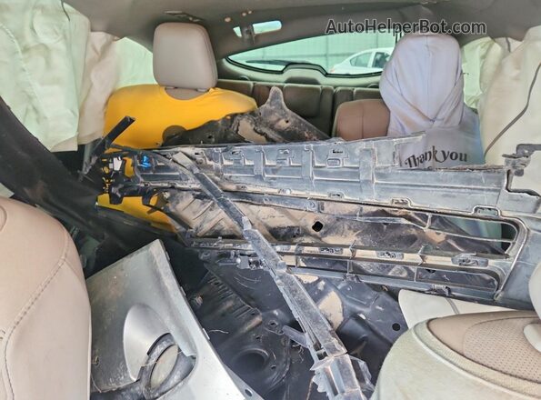 5TDDZRFH7JS809020 2018 TOYOTA HIGHLANDER Silver Вид задніх сидінь