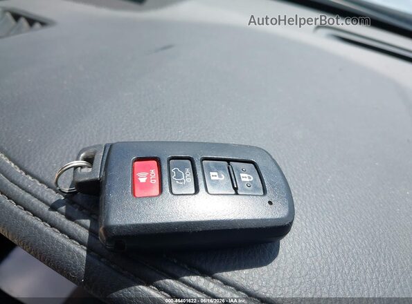5TDDZRFH7JS809759 2018 TOYOTA HIGHLANDER Blue Vista del salpicadero