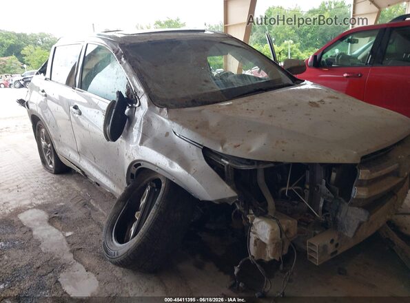 5TDDZRFH7KS739536 2019 TOYOTA HIGHLANDER Silver Widok wnętrza 360 stopni