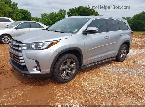 5TDDZRFH8JS818180 2018 TOYOTA HIGHLANDER Silver Przód lewy