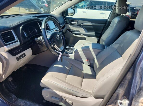 5TDDZRFH8JS850644 2018 TOYOTA HIGHLANDER Blue Սալոնի դիմացի տեսք