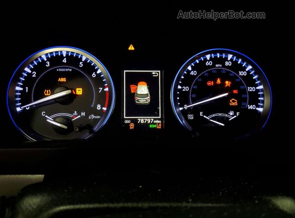 5TDDZRFH9JS831715 2018 TOYOTA HIGHLANDER White Widok zestawu wskaźników