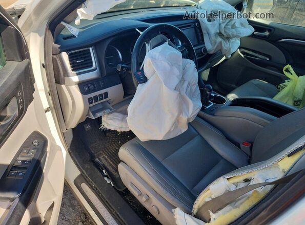 5TDDZRFHXHS424058 2017 TOYOTA HIGHLANDER White წინა პანელის ხედი