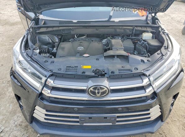5TDDZRFHXJS865890 2018 TOYOTA HIGHLANDER Black Vista del compartimento del motor