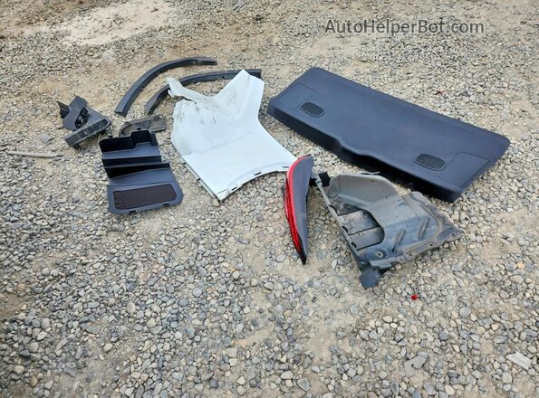 5TDEBRCH7LS012007 2020 TOYOTA HIGHLANDER White Widok naklejki z numerem VIN