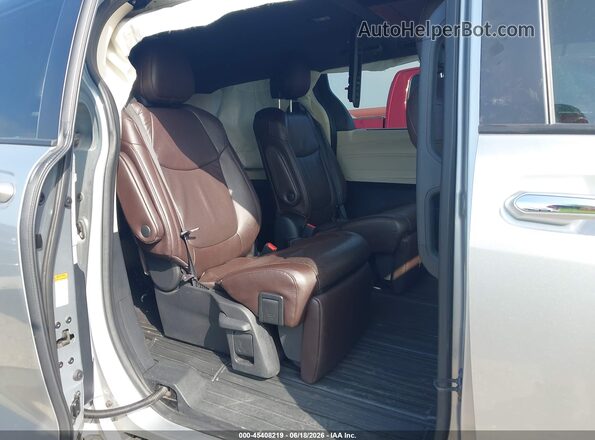 5TDERKEC0NS113154 2022 TOYOTA SIENNA Silver Vista de la etiqueta del VIN