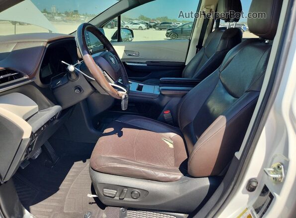 5TDERKEC3NS088380 2022 TOYOTA SIENNA White წინა სალონის ხედი