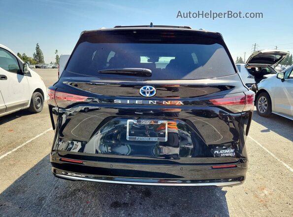 5TDERKEC5RS185943 2024 TOYOTA SIENNA Black უკანა ხედი