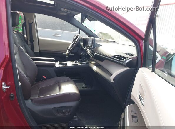5TDESKFC0RS130772 2024 TOYOTA SIENNA Maroon წინა სალონის ხედი