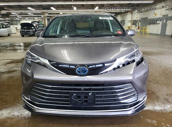 5TDESKFC0RS151511 2024 TOYOTA SIENNA Gray Vista frontal