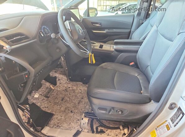 5TDESKFC1TS253603 2026 TOYOTA SIENNA White 