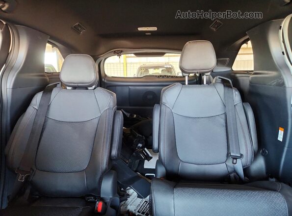 5TDESKFC1TS253603 2026 TOYOTA SIENNA White 