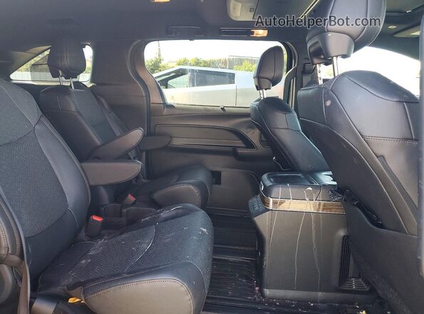 5TDESKFC3SS226580 2025 TOYOTA SIENNA Синий 