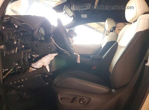5TDESKFC3TS251125 2026 TOYOTA SIENNA White Widok wnętrza z przodu