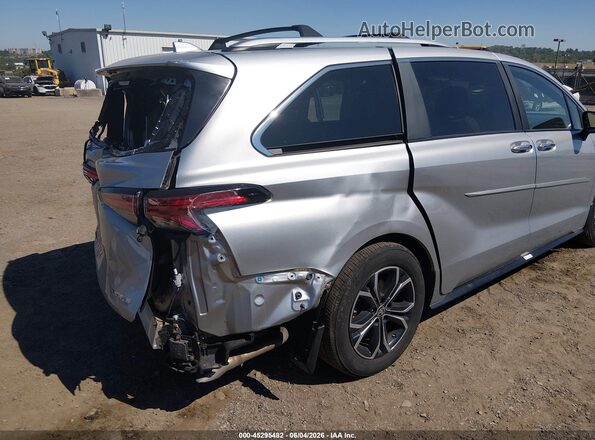 5TDESKFC5SS167855 2025 TOYOTA SIENNA Light Blue წინა ხედი