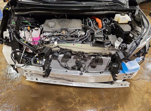 5TDESKFC6SS164317 2025 TOYOTA SIENNA Black Widok komory silnika