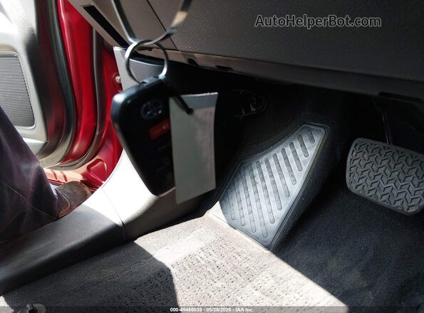 5TDESKFC8RS135671 2024 TOYOTA SIENNA Red Widok deski rozdzielczej