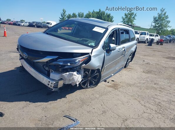 5TDESKFC8SS175867 2025 TOYOTA SIENNA Silver Przód lewy