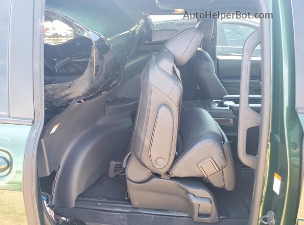 5TDESKFC9TS239674 2026 TOYOTA SIENNA Green უკანა სავარძლების ხედი