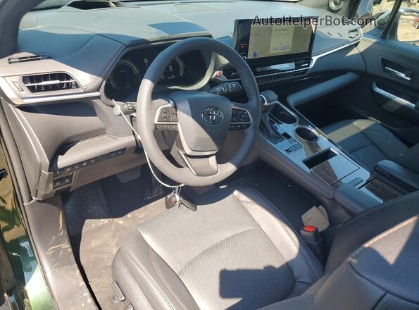 5TDESKFC9TS239674 2026 TOYOTA SIENNA Green წინა პანელის ხედი