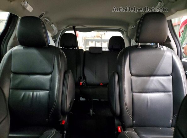 5TDEZ3DC8LS232753 2020 TOYOTA SIENNA Серебряный Вид задних сидений