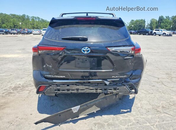 5TDFARAH4NS014388 2022 TOYOTA HIGHLANDER Black Հետևի տեսք