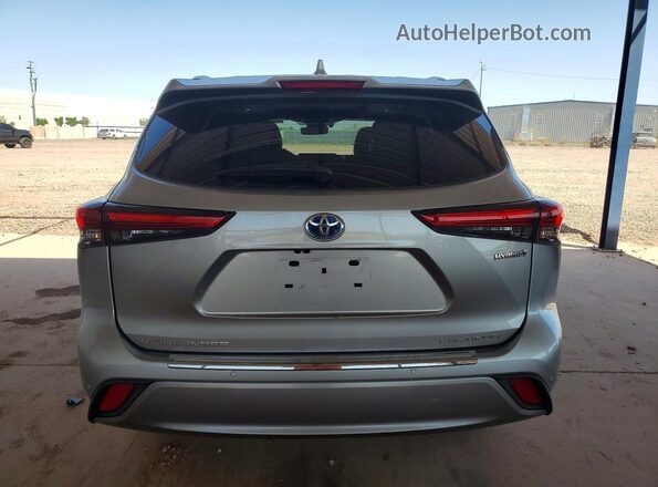 5TDFARAH7MS011046 2021 TOYOTA HIGHLANDER Silver Հետևի տեսք