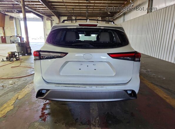 5TDFZRBH0NS200808 2022 TOYOTA HIGHLANDER White 