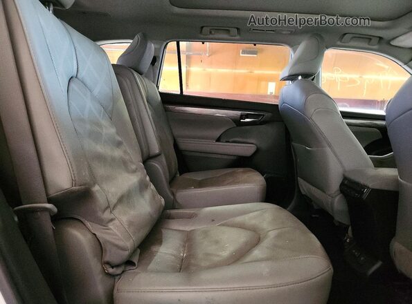 5TDFZRBH0NS200808 2022 TOYOTA HIGHLANDER White 